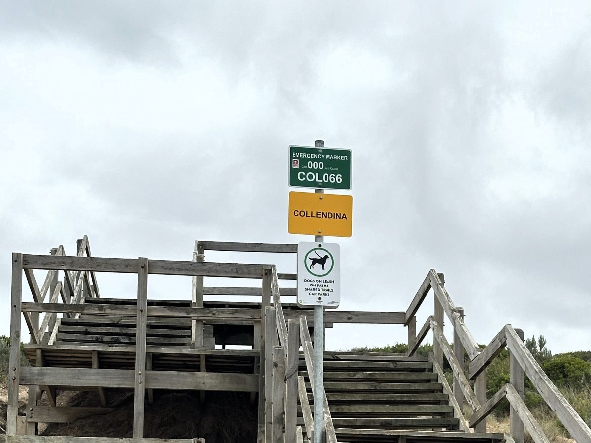 Collendina Beach, new Emergency marker sign