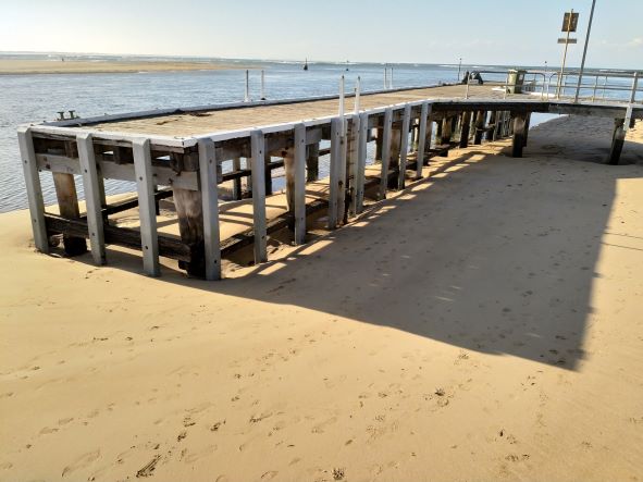 Low tide at Main Jetty in Barwon Heads. Photo credit AW maritime